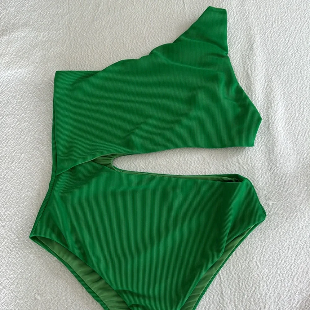 Beach Riot Core Collection Celine One Piece Green, Size Medium , $148